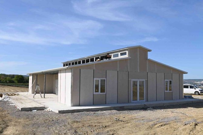 Depremde Hayat Kurtaracak Köpekler Burada Yetişecek