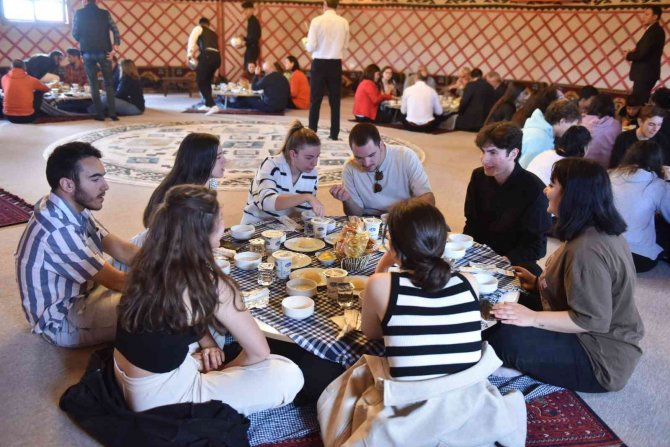 Erasmus Öğrencileri Çorumlu Obasında Ağırlandı