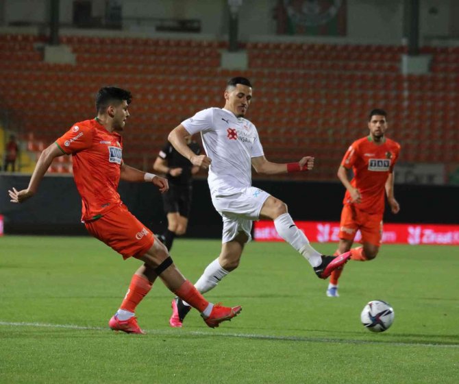 Sivasspor İle Alanyaspor Final İçin Sahaya Çıkacak