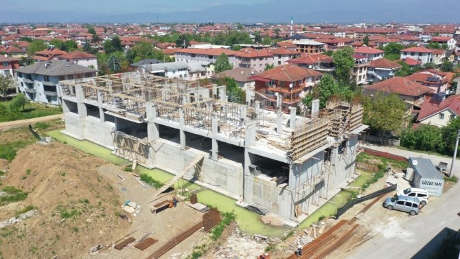 Düzce Belediyesi’nin Eğitim Atağı Sürüyor