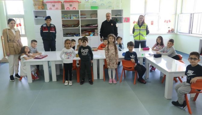 4 Binden Fazla Öğrenciye Mesleklerini Anlattılar