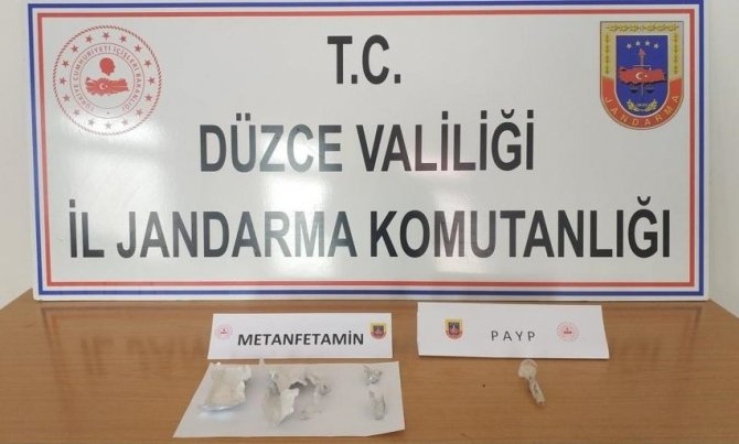 Jandarma Uyuşturucuya Geçit Vermiyor