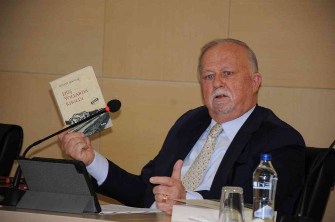 Egi̇ad, “Sadık Bey Yalıların Dili Olsa” Romanının Yazarını Ağırladı