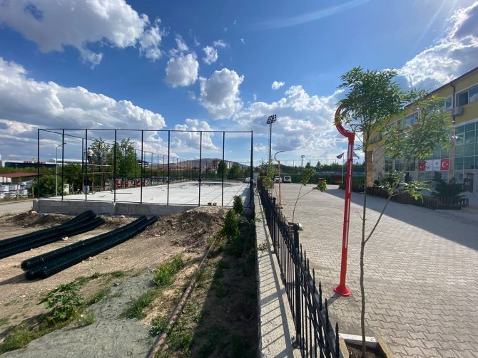 Elazığ Gençlik Merkezi’ne Tenis Kortu