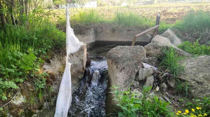 Hisarcık’ta 55 Yıllık Sulama Kanalları Bakımsızlıktan Harap Halde