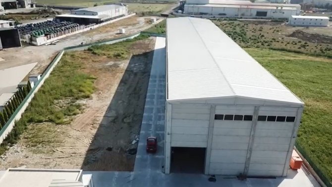 İ̇zmir’de Kaçak Sigara Fabrikasına Baskın