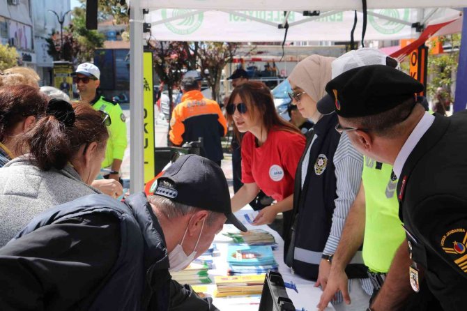 Edirne’de "Karayolu Trafik Haftası" Etkinlikleri