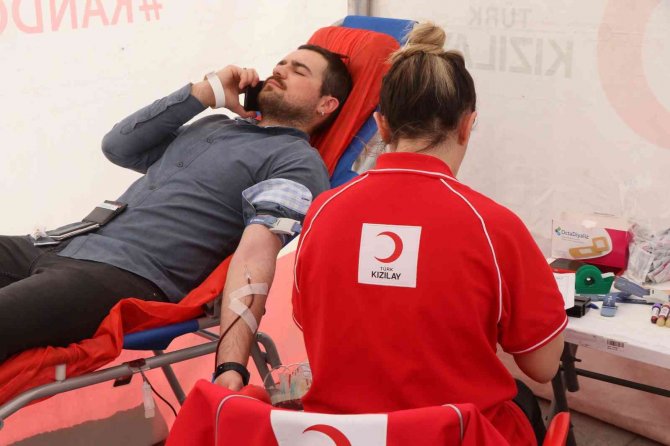 Aksaray’da Kızılay’ın “Kan Dostum” Projesine Destek Devam Ediyor