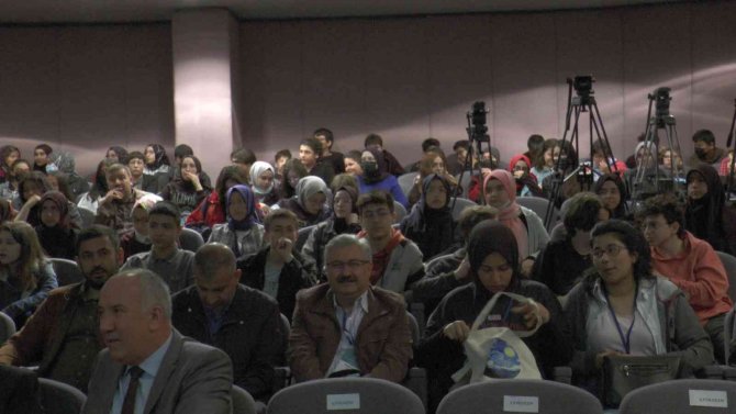 Necip Fazıl Kısakürek Panelle Anıldı
