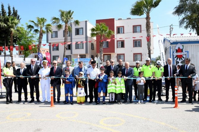 Vali Su, ‘Polis Amca Trafik Eğitim Parkı’nın Açılışını Yaptı