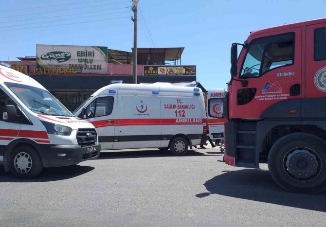 Tarsus’ta Trafik Kazası: 3 Yaralı