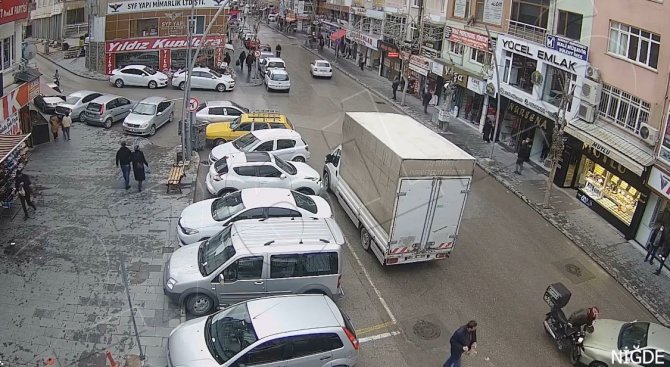 Trafik Kazaları Kameralara Yansıdı