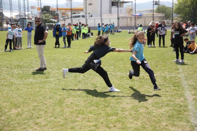 Nilüfer Spor Şenliklerinde Geleneksel Oyunlar Da Oynanıyor