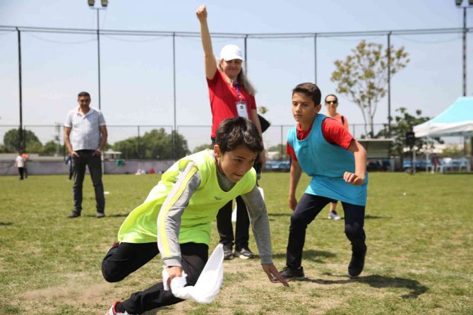Nilüfer Spor Şenliklerinde Geleneksel Oyunlar Da Oynanıyor