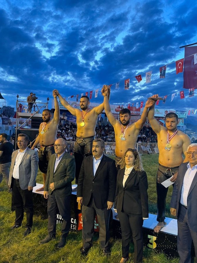 Büyükşehir’in Pehlivanı Sakarya’nın Gururu Oldu
