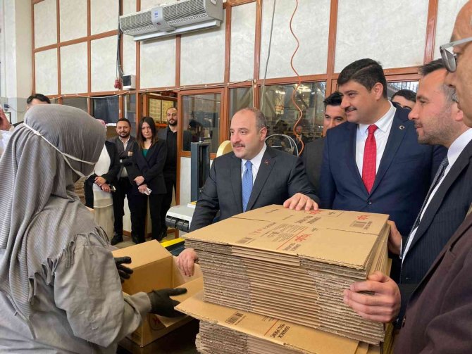Bakan Varank Ve Başkan Oğuz’dan İşçi Ve Sanayicilere Ziyaret