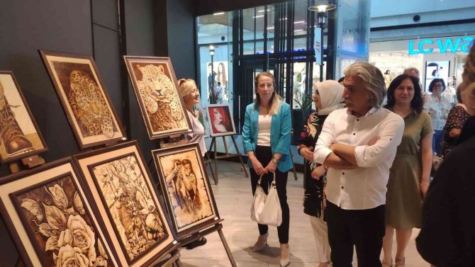 Point Bornova’da El Emeği Göz Nuru Ürünlerin Sergisi İlgi Gördü