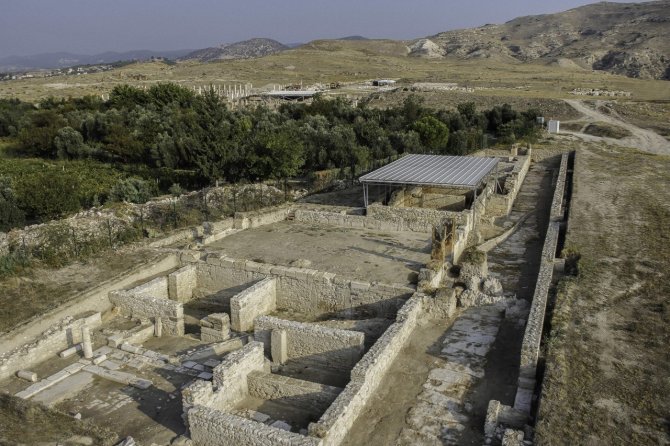 Hermolaos’un Meşhur Evleri Tripolis’te
