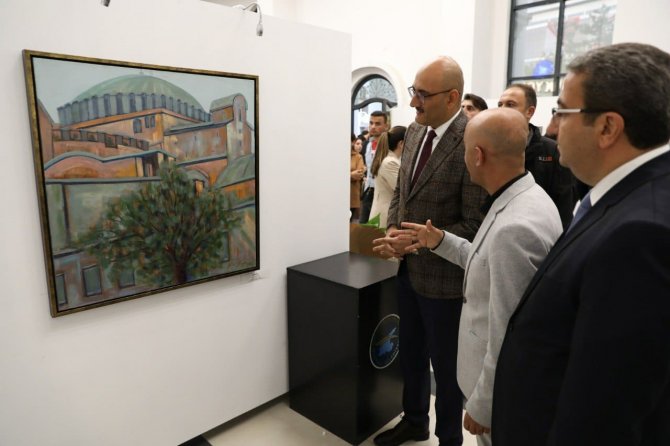 Van’da Naile Akıncı Anısına Resim Sergisi