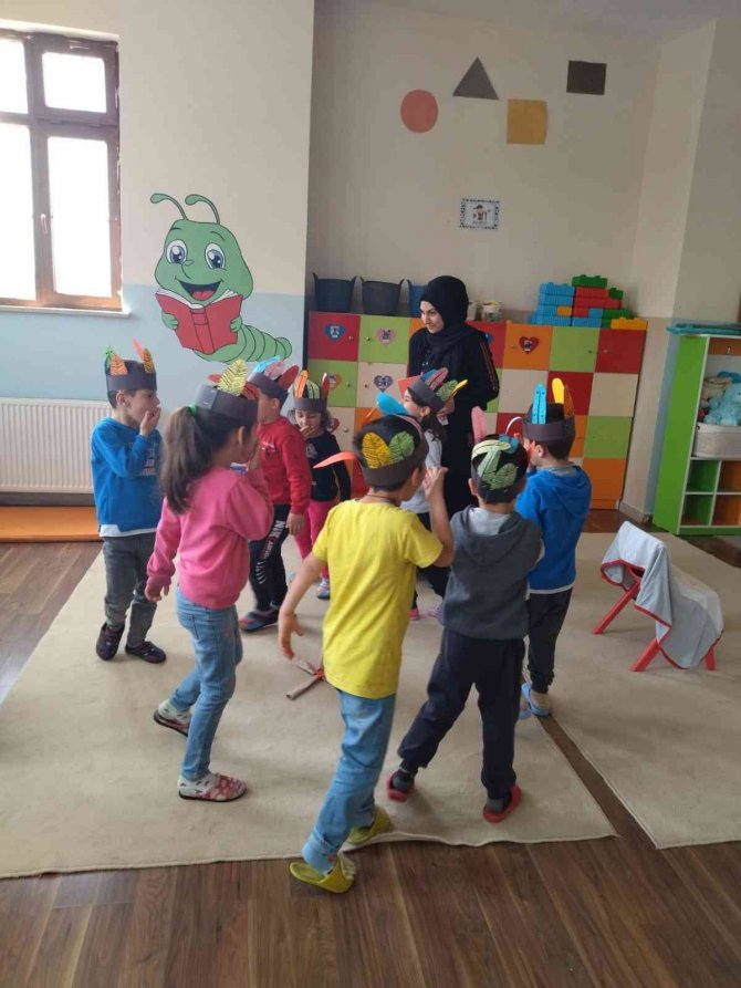 ’Bana Kitap Okur Musun’ Etwinning Projesi İle Okul Öncesinde Kitap Seferberliği Başladı