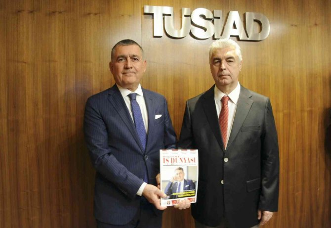 Türkiye’de İ̇ş Dünyası Dergisi’nin 7’nci Sayısı Tanıtıldı