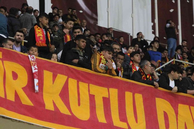 Ziraat Türkiye Kupası: Kayserispor: 0 - Trabzonspor: 1 (Maç Devam Ediyor)