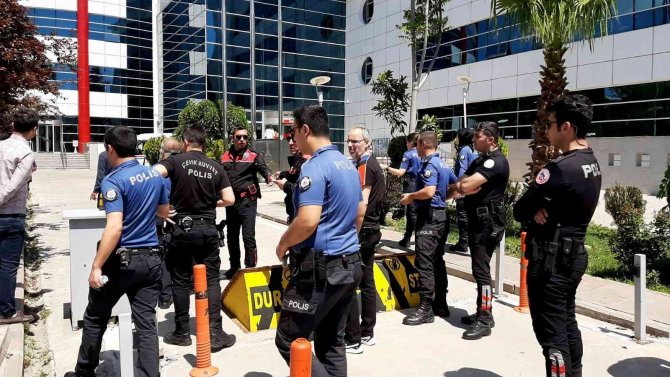 Mahkeme Sonrası Kavga: 3 Yaralı, 5 Gözaltı