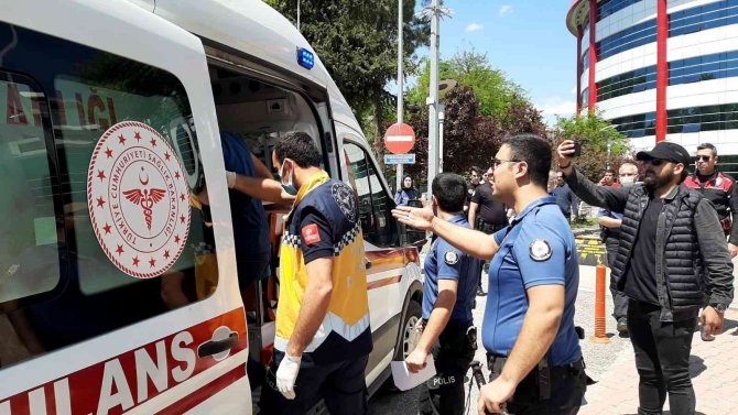 Mahkeme Sonrası Kavga: 3 Yaralı, 5 Gözaltı