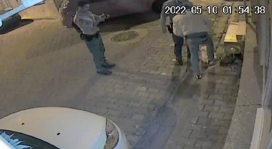 Hırsız Suçüstü Yakalandı: O Anlar Kamerada