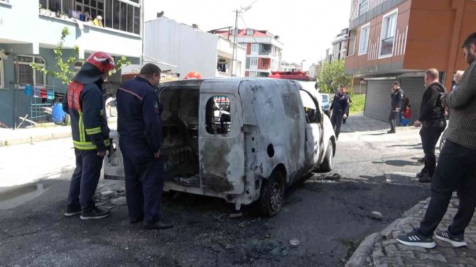 Yeni Aldığı Ekmek Teknesi Küle Dönünce Gözyaşlarını Tutamadı