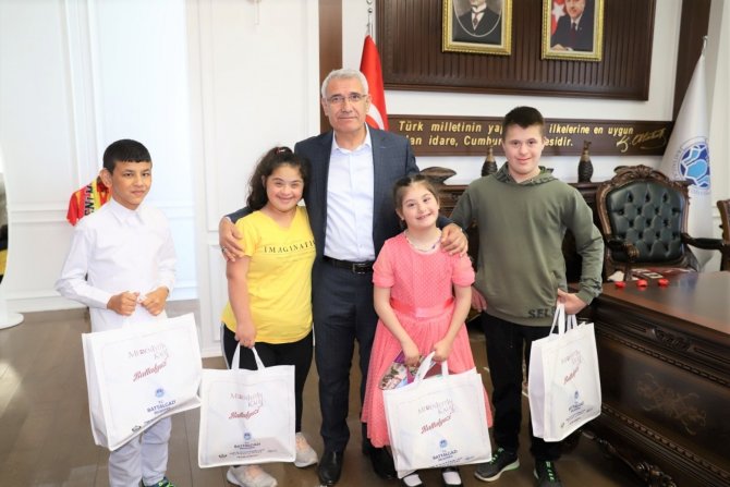 Başkan Güder: “Senede Bir Gün Değil Her Gün Yanlarındayız”