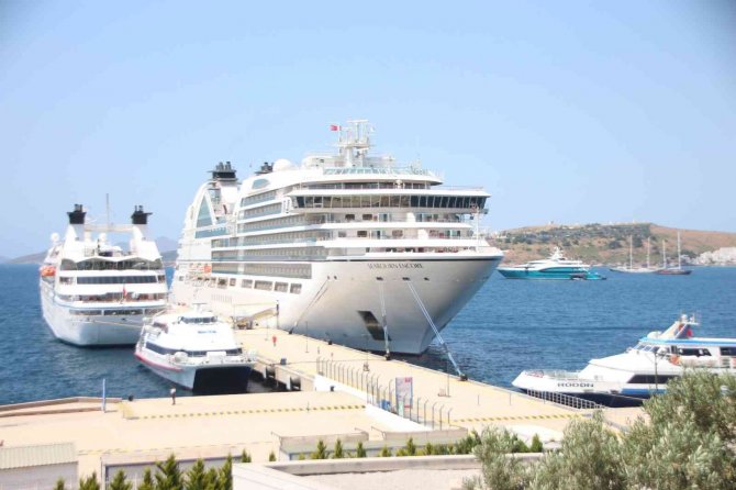 Bodrum’da Deniz Turizmi Bereketli Geçiyor