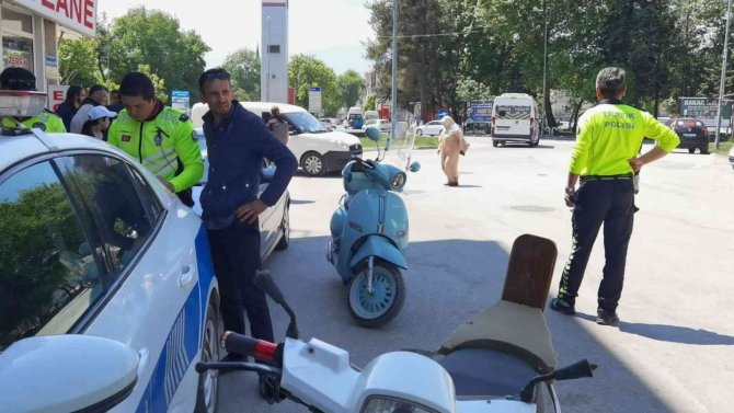 3 Bin 287 Tl Ceza Yiyen Sürücü Şov Yaptı