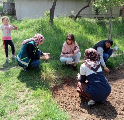 Tavşanlı Balıköy Bölgesinde Çiftçiler Bilgilendirildi