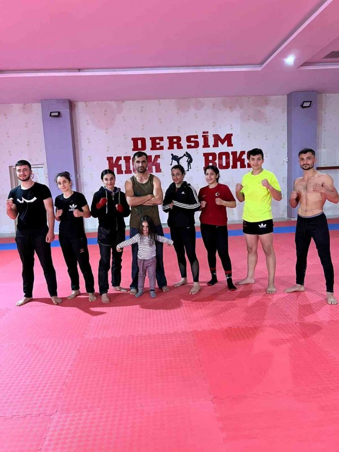 Dersim Kick Boks Sporcuları, Dünya Kupası’nda Türkiye’yi Temsil Edecek