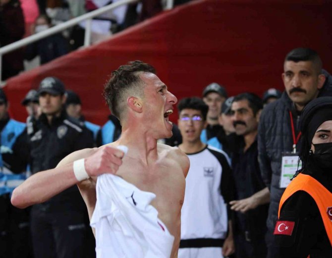 Sivasspor’un Kaptanı Hakan Siftah Yaptı