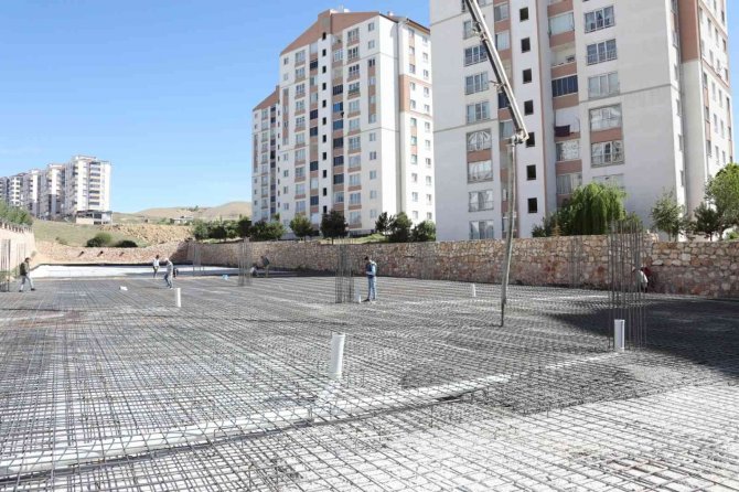 Elazığ’da Kent-köy Pazarı’nın Yapım Çalışmaları Sürüyor