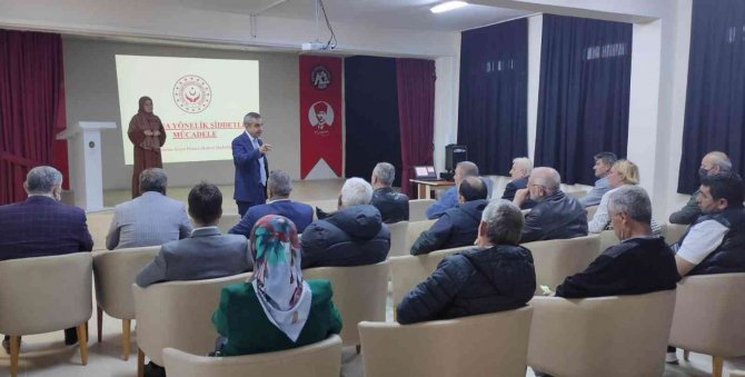 Erdekli Muhtarlara Kadına Şiddet Semineri