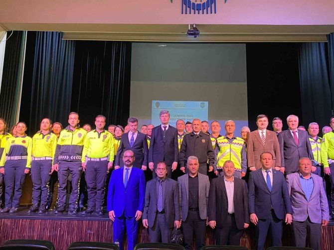 Yılın Trafikçileri Başarı Belgelerini Aldı