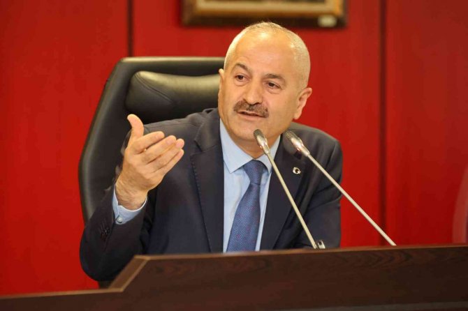 Büyükgöz: "Belediyemizi Büyük Bir Faiz Yükünden Kurtarmış Olduk"