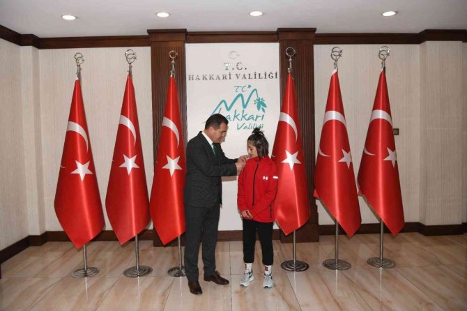 Hakkarili Güreşçi Türkiye İkincisi Oldu