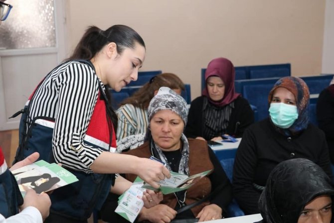 Ağlı’da "En İ̇yi Narkotik Polisi; Anne" Semineri Verildi
