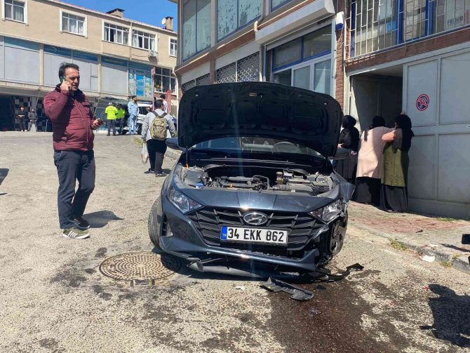 Kartal’da Çay Molasına Çıkan Kadınlar Otomobilin Altında Kaldı: 4 Yaralı