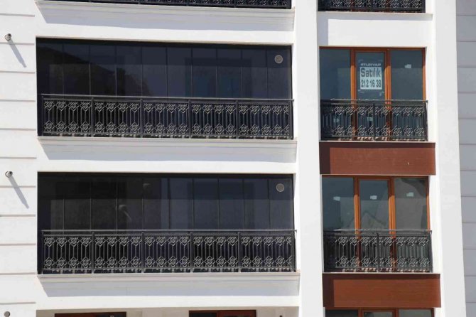 Fırsatçılar Bir Günde Daire Fiyatlarını Uçurdu