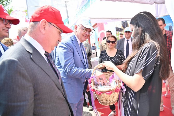 Manisa Bilişim Şenliği Atatürk Kent Parkı’nda Başladı