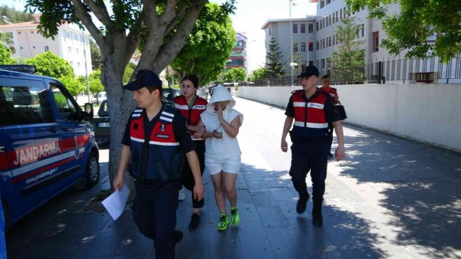 Fuhşa Zorlanan Özbekistan Uyruklu Üç Kadın Kurtarıldı, Çete Lideri Kadın Tutuklandı