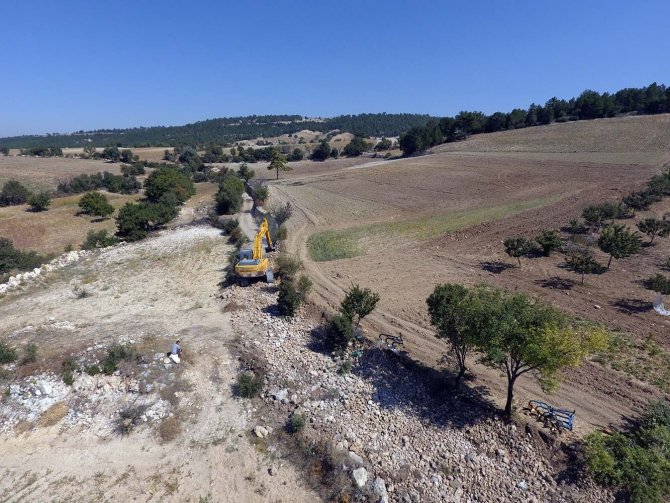 Pamukkale’de Çiftçilere Yol Desteği