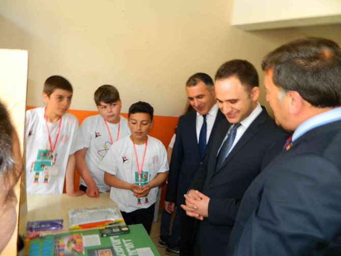 Halitpaşa Yatılı Bölge Ortaokulundan Örnek Sergi