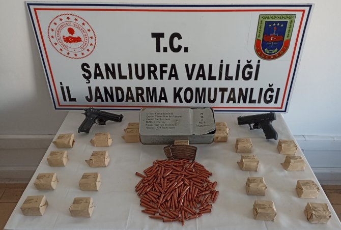 Şanlıurfa’da Ahır Duvarı İçerisine Gizlenen Uzun Namlulu Silah Ele Geçirildi