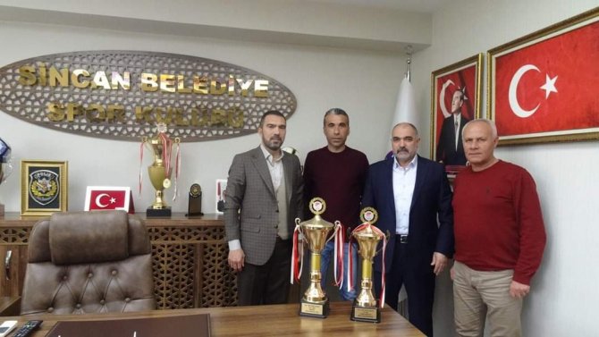 Sincan Belediyespor U16 Ve U18 Takımları Gruplarını Lider Tamamladı